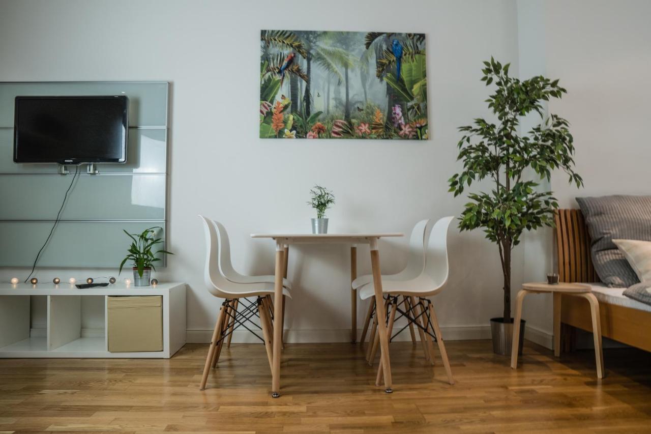 Full House Studios - The Jungle Apartment - Netflix, Wifi Inkl ไลป์ซิก ภายนอก รูปภาพ